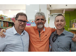 Da esq. para a dir., José Eduardo Bocalon, Antonio Gomes de Amorim (Supermercado Miragem) e Cristiano Balke.